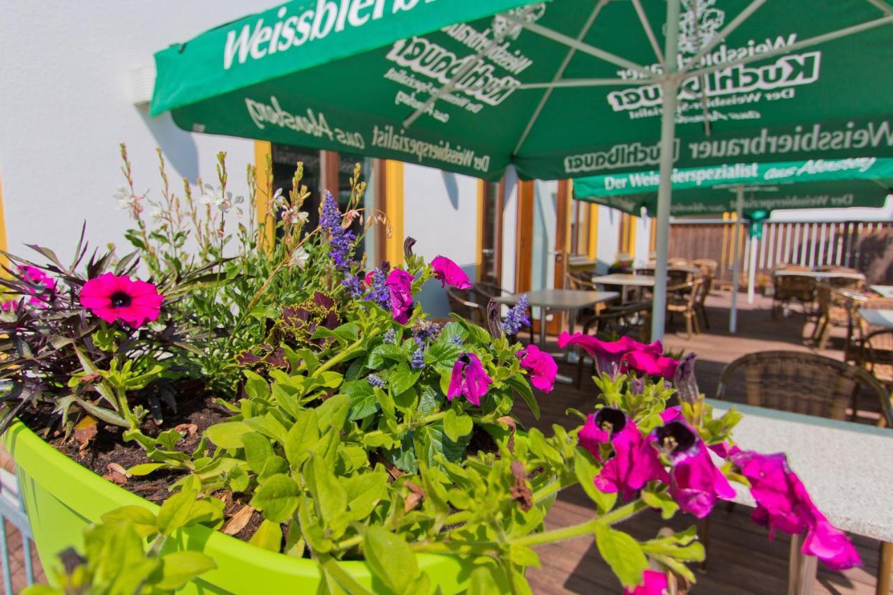 Gasthof Postbraeu Siegenburg Extérieur photo